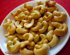 cashew nuts in the market
