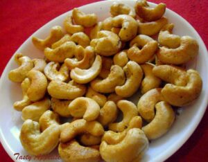 Cashew nuts in the market