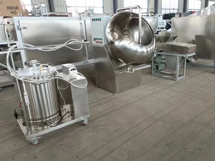 Línea de producción de cacahuetes recubiertos Shuliy: de cacahuetes crudos a snacks crujientes 12 Injertador y máquina de recubrimiento en conjunto