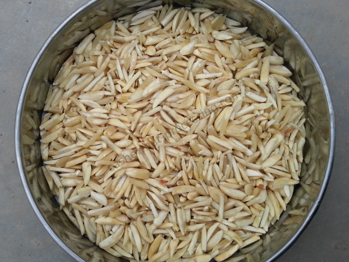 Professional Peanut Slivering Machine | High-Efficiency Strip Cutting 2 Sliced peanut strips