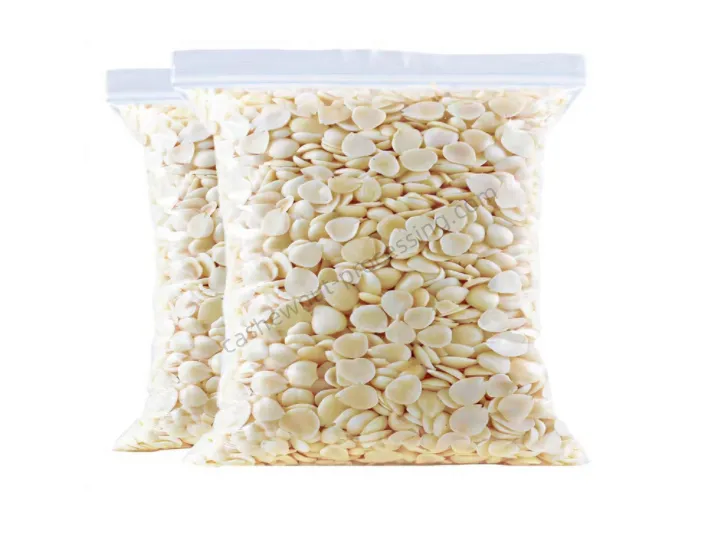 High-Efficiency Almond Slicing Machine For Perfect Nut Flakes 8 Finished product showcase precisely sliced and automatically bagged almonds, demonstrating our end-to-end almond slicing production line