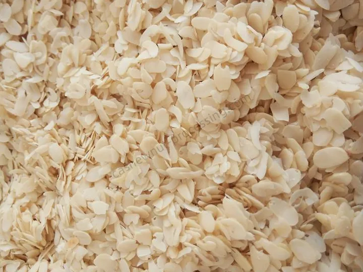 High-Efficiency Almond Slicing Machine For Perfect Nut Flakes 3 Sliced peanuts